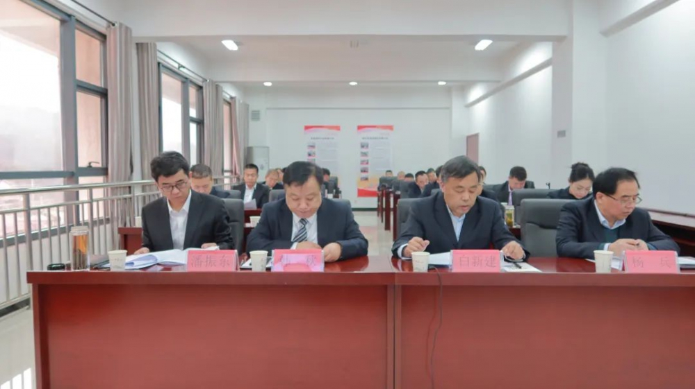 踏平坎坷成大道 實(shí)干奮斗鑄輝煌！陜西銀礦召開(kāi)六屆一次職工代表...